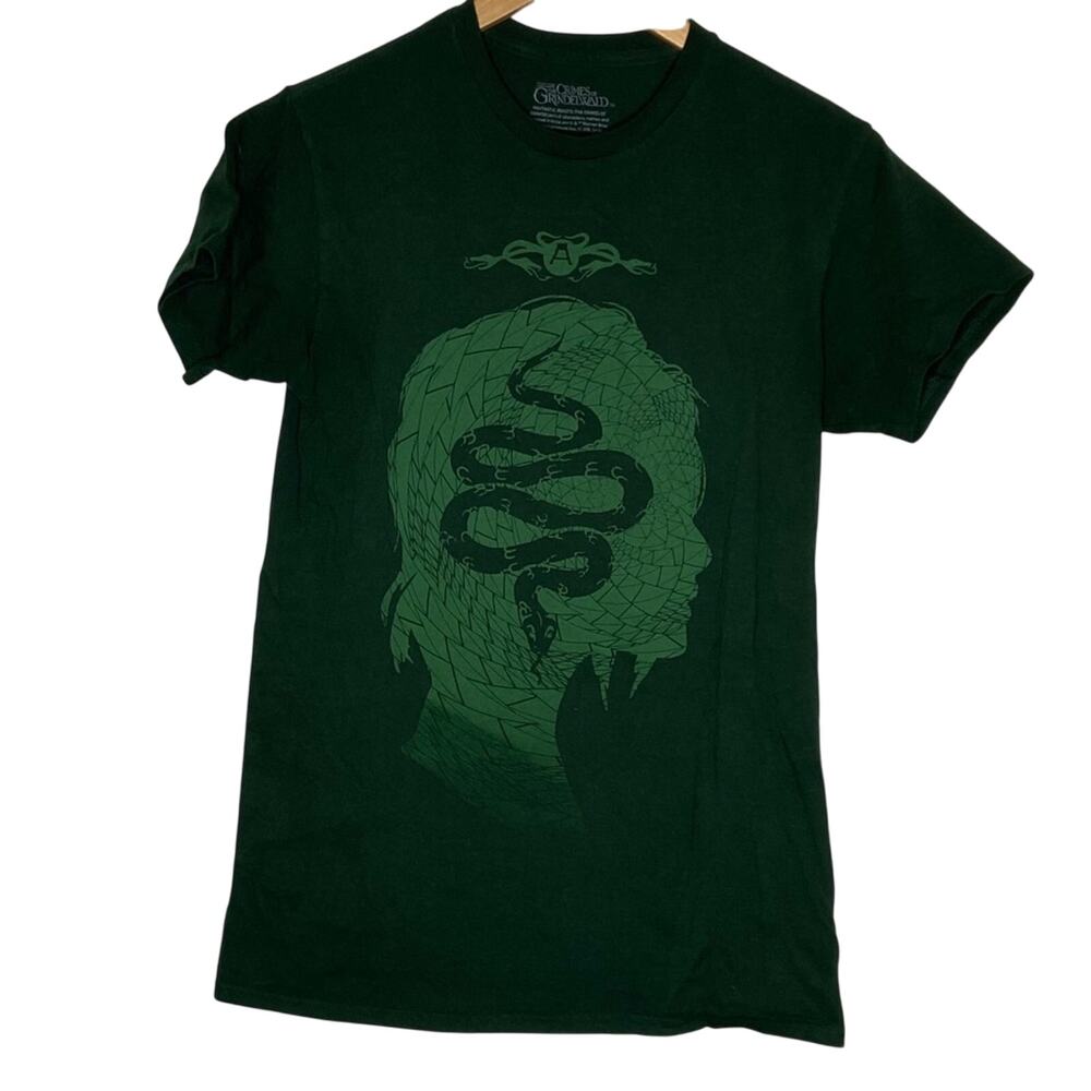 Fantastic Beasts The Crimes Of Grindelwald Short Sleeve Shirt Size Small